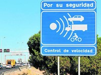 SUSPENSIÓN DE AUTORIZACIONES ADMINISTRATIVAS EN EL ÁMBITO DEL TRÁFICO Y LA SEGURIDAD VIAL